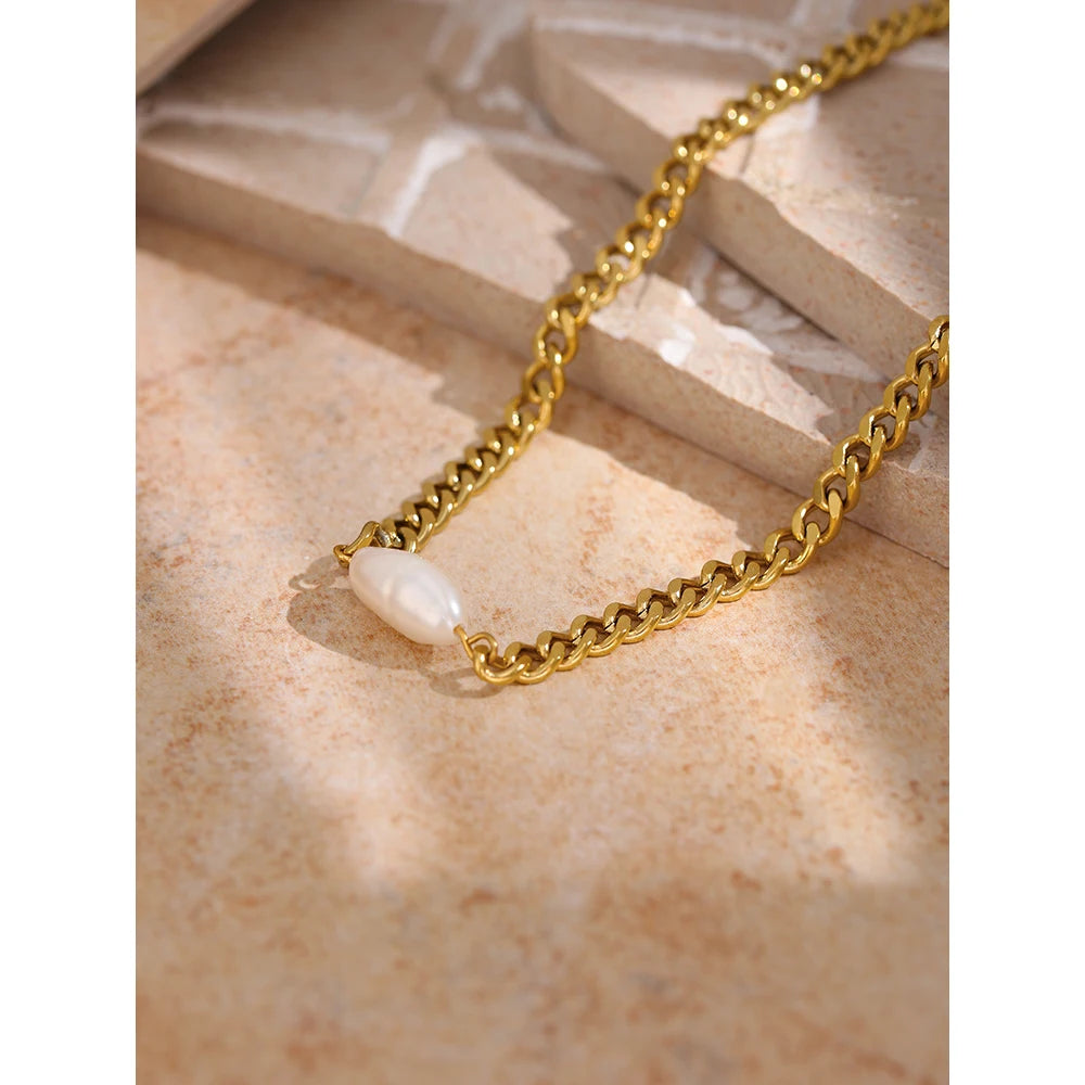 Saphira Necklace