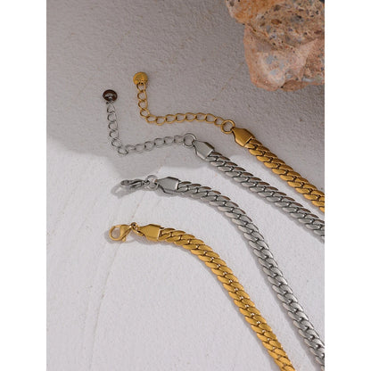 Vita Necklace