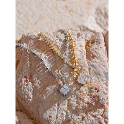 Estelle Necklace